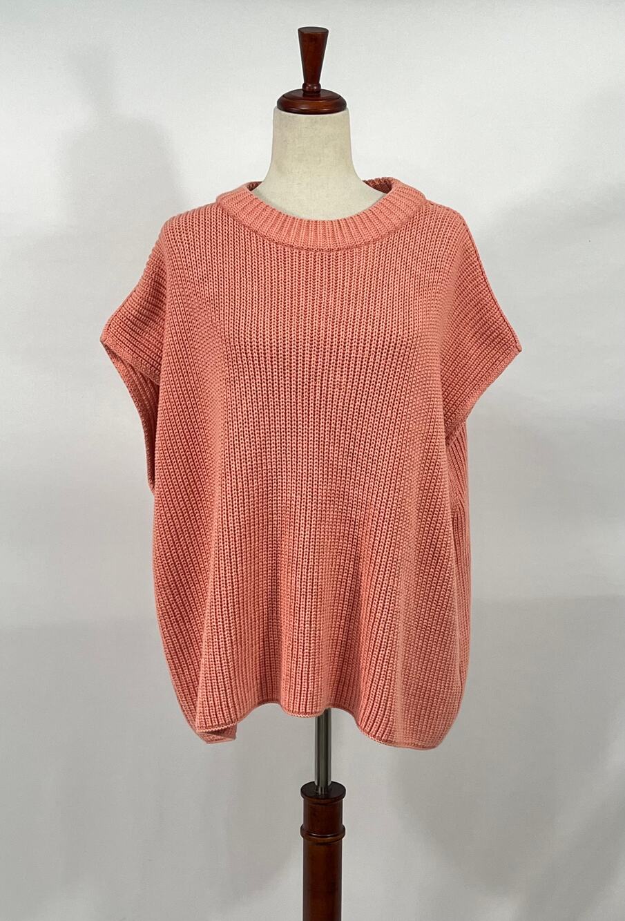 FRANK & EILEEN Sz M Medium Apricot Montecito Pullover Sweater Vest